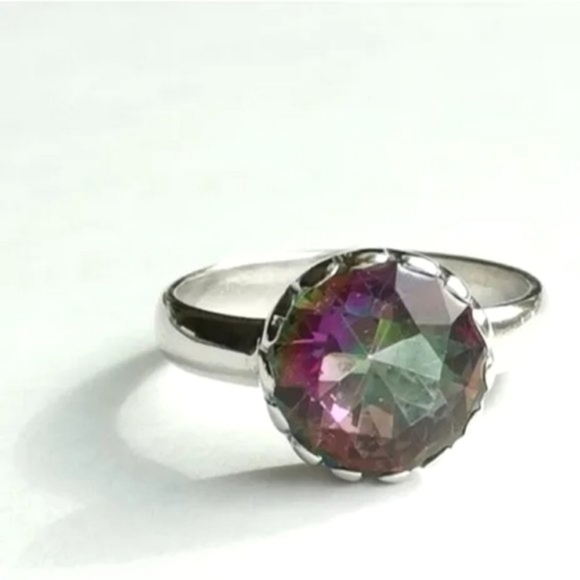 NWT Mystic Topaz Ring in Sterling Silver size 7 - Picture 1 of 6